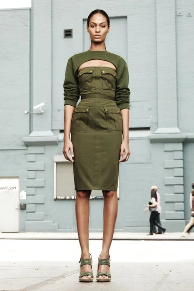 Look 24